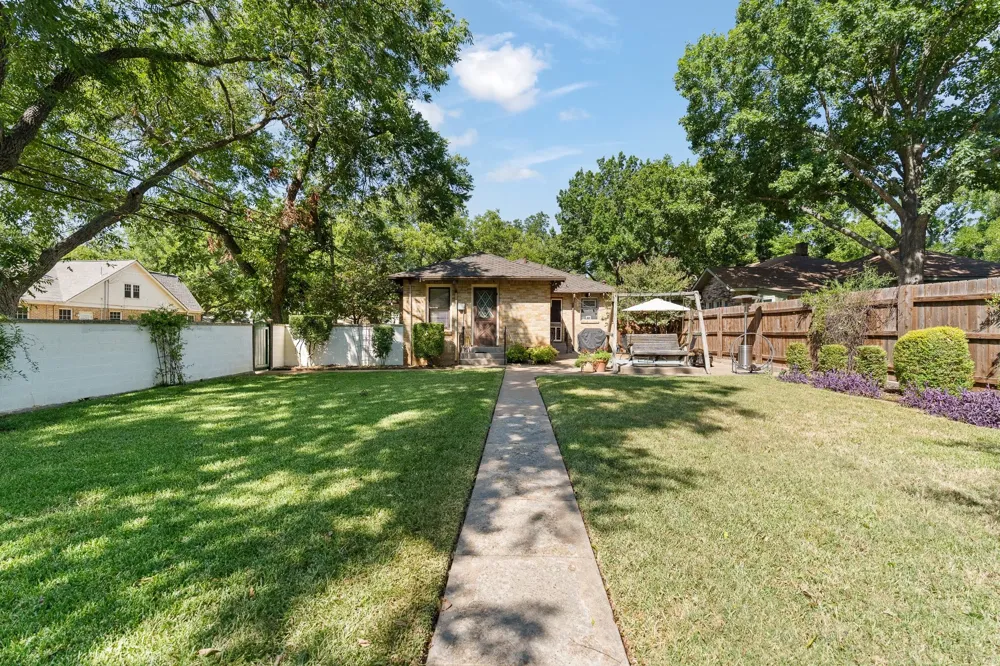 115 Bellevue Drive Cleburne, TX 76033