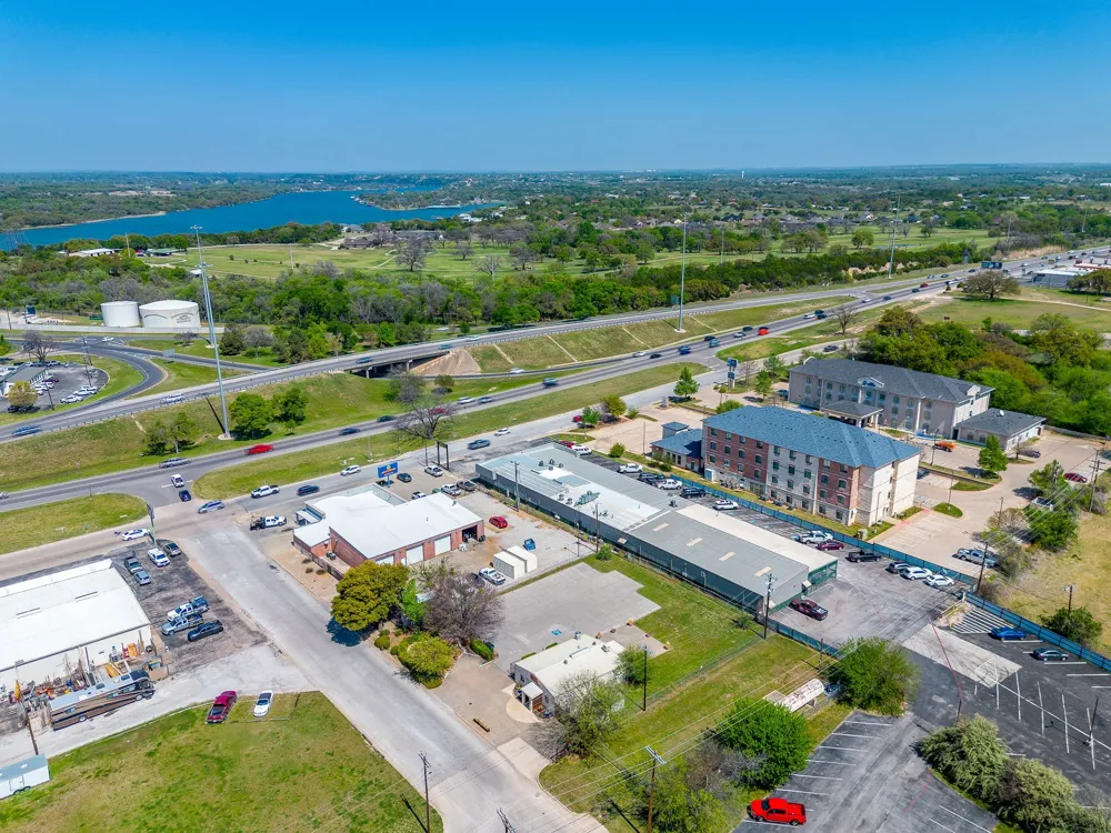 605 Calinco Drive Granbury, TX 76048