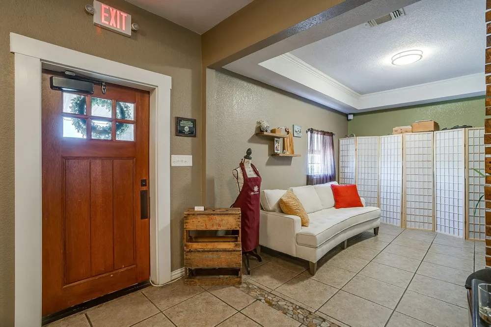 605 Calinco Drive Granbury, TX 76048