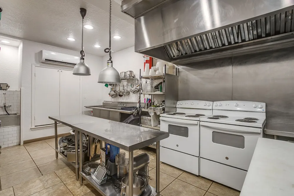 605 Calinco Drive Granbury, TX 76048