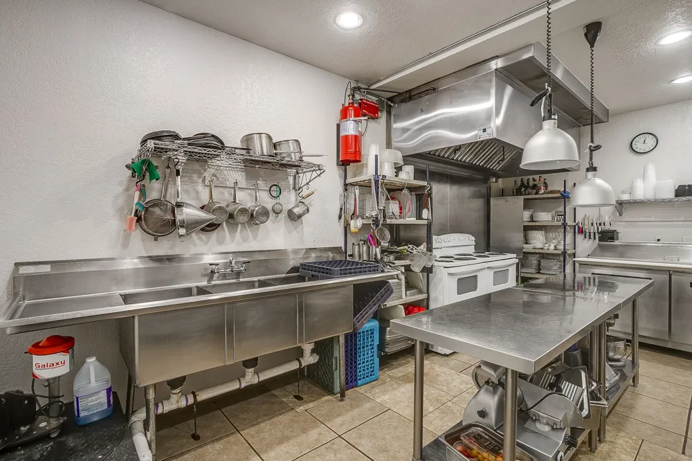 605 Calinco Drive Granbury, TX 76048