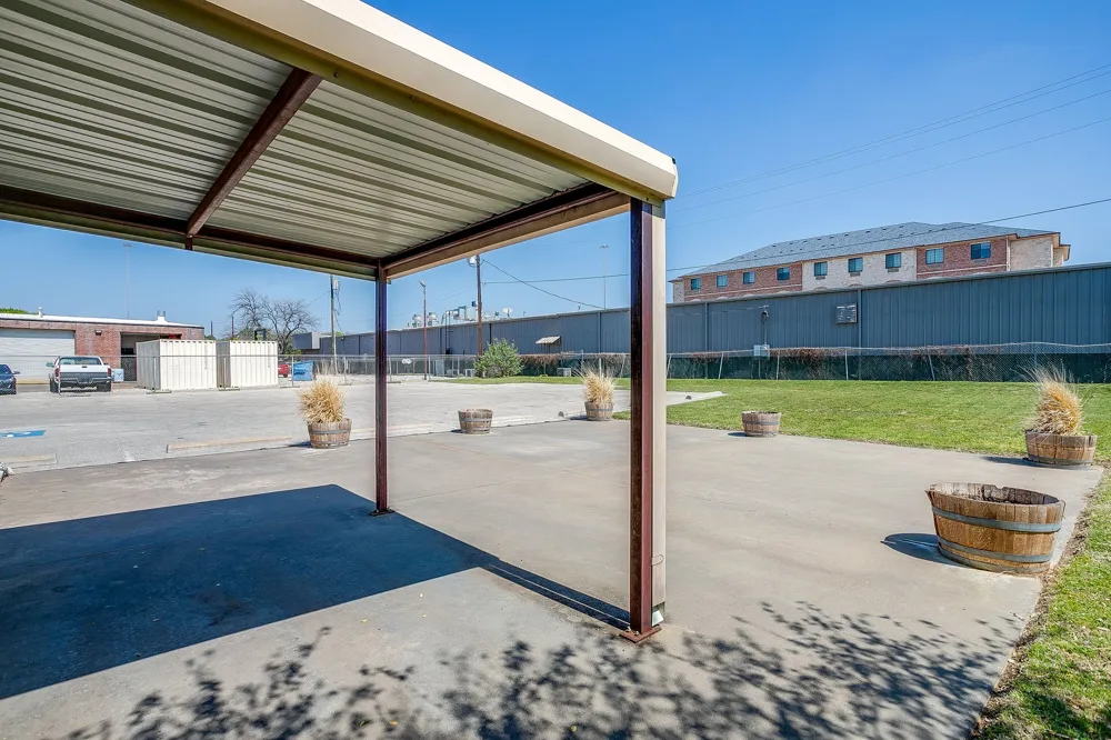 605 Calinco Drive Granbury, TX 76048
