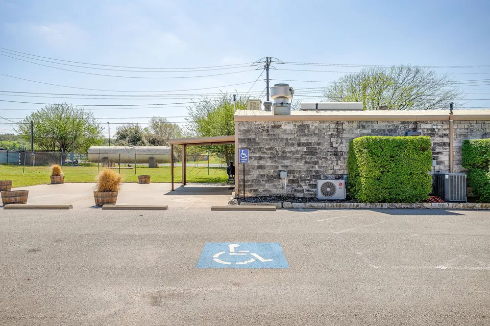 605 Calinco Drive Granbury, TX 76048