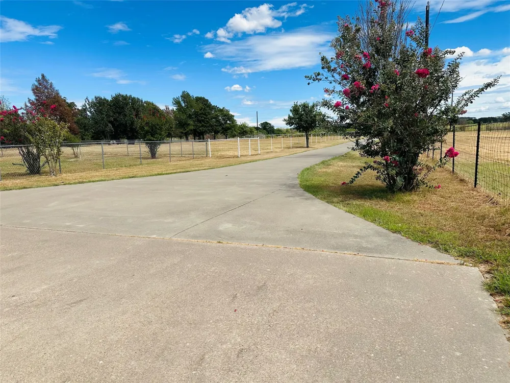 14203 County Road 2900 Eustace, TX 75124