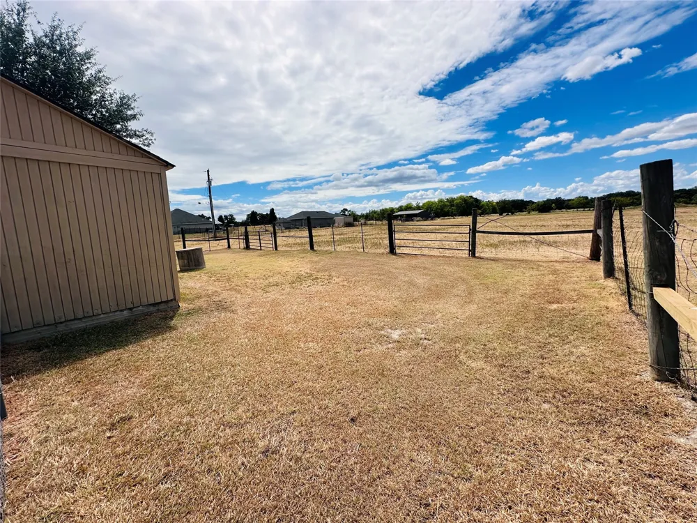 14203 County Road 2900 Eustace, TX 75124