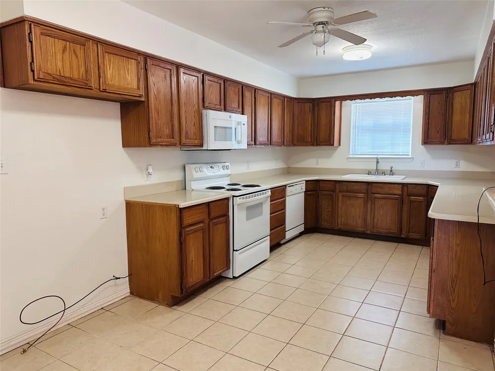 14203 County Road 2900 Eustace, TX 75124