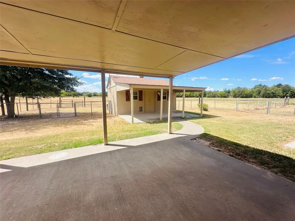 14203 County Road 2900 Eustace, TX 75124