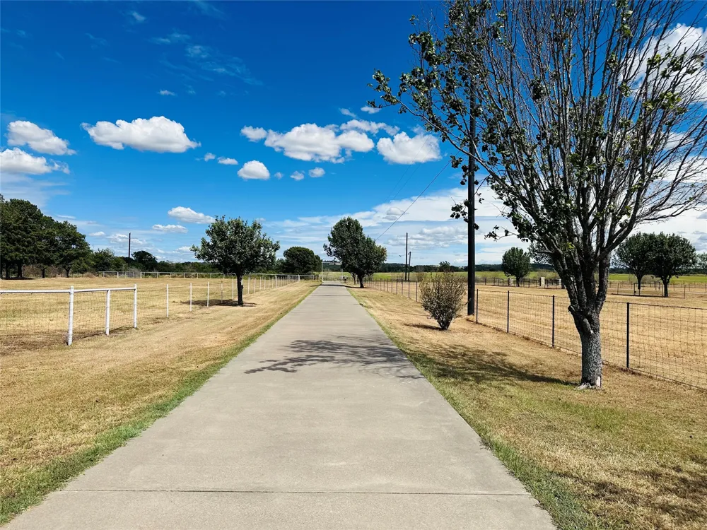 14203 County Road 2900 Eustace, TX 75124