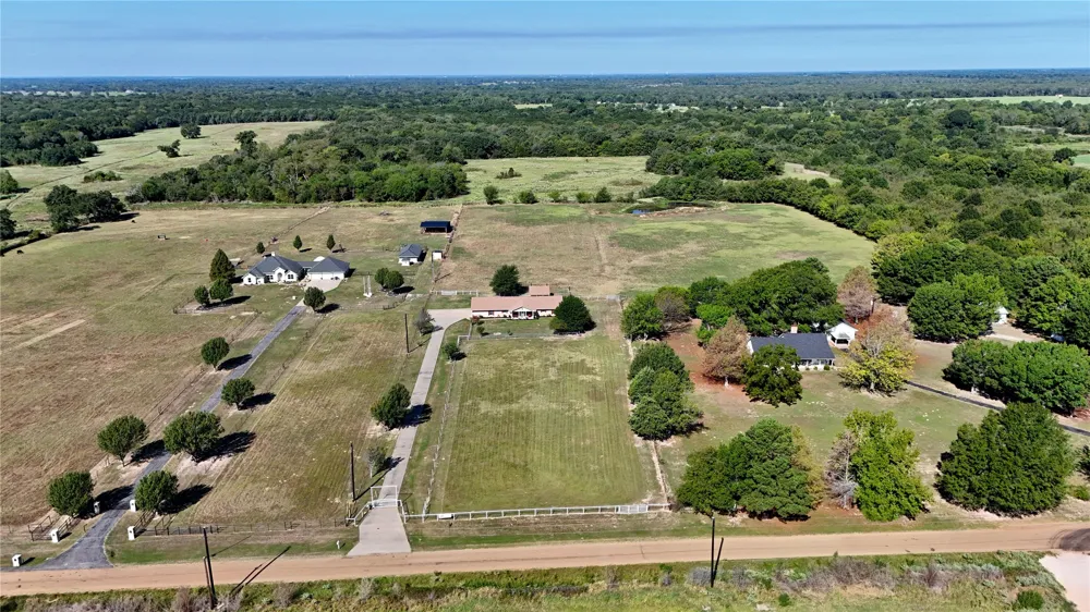 14203 County Road 2900 Eustace, TX 75124