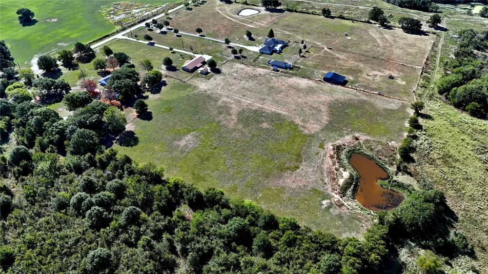 14203 County Road 2900 Eustace, TX 75124