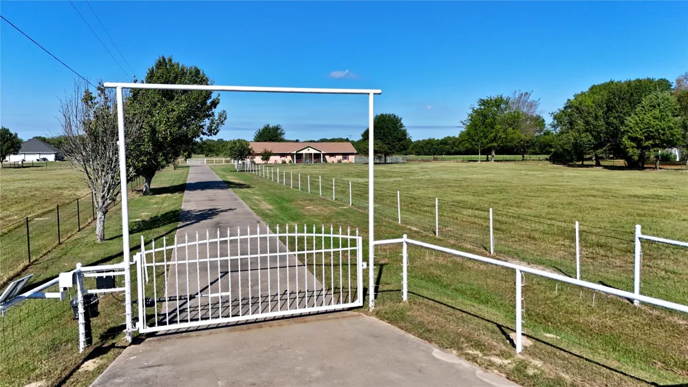 14203 County Road 2900 Eustace, TX 75124