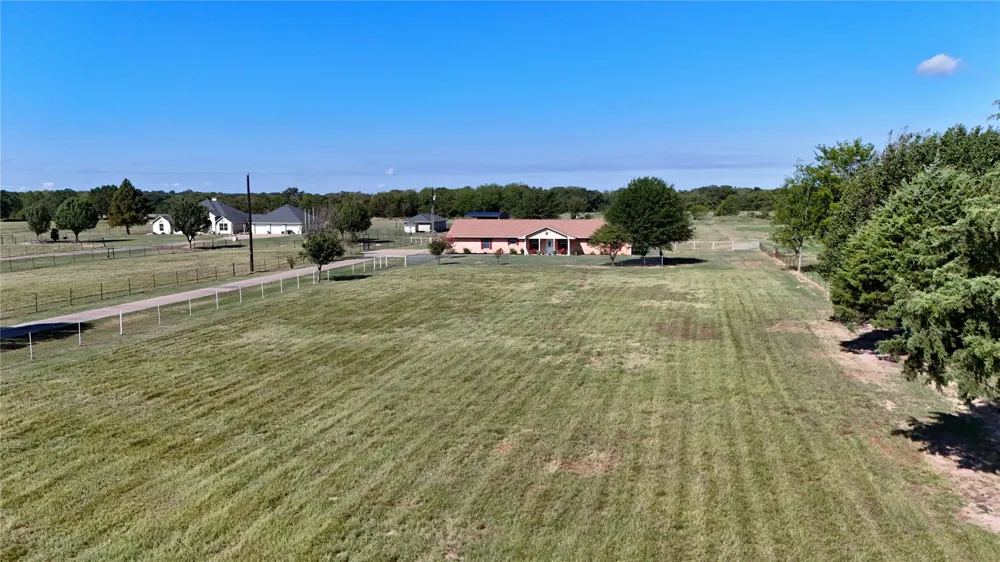 14203 County Road 2900 Eustace, TX 75124