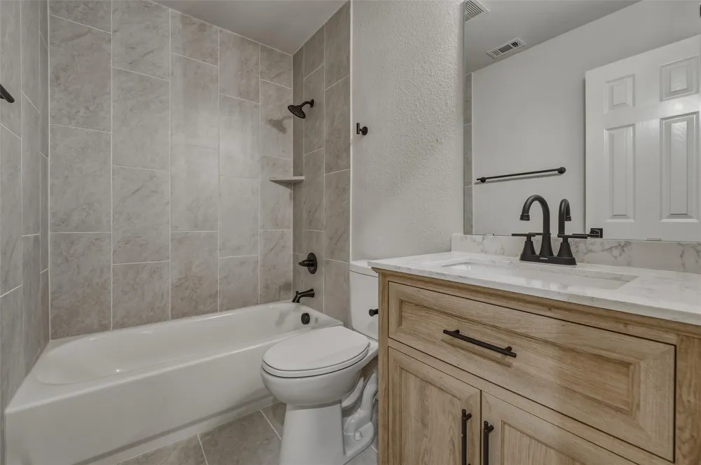 631 Lakeshore Boulevard Oak Point, TX 75068