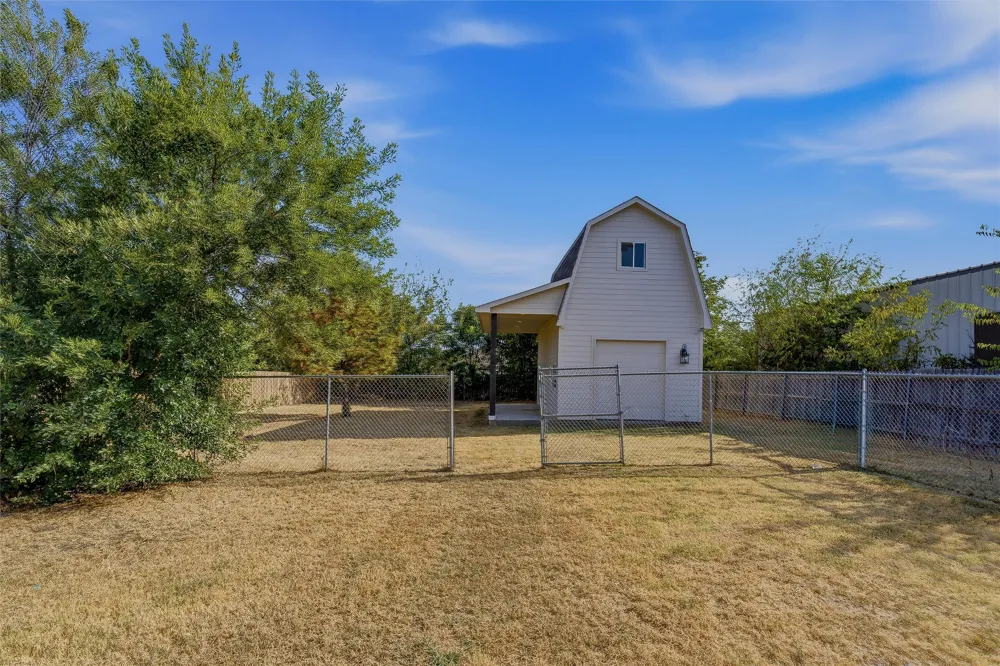 631 Lakeshore Boulevard Oak Point, TX 75068