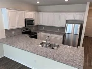 802 S 5th Street #3 Bonham, TX 75418