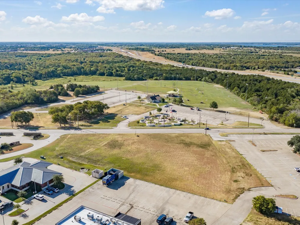 Ennis Parkway Avenue Ennis, TX 75119