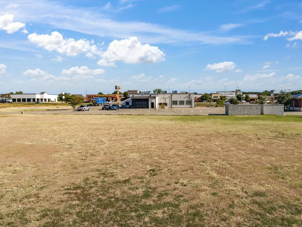 Ennis Parkway Avenue Ennis, TX 75119