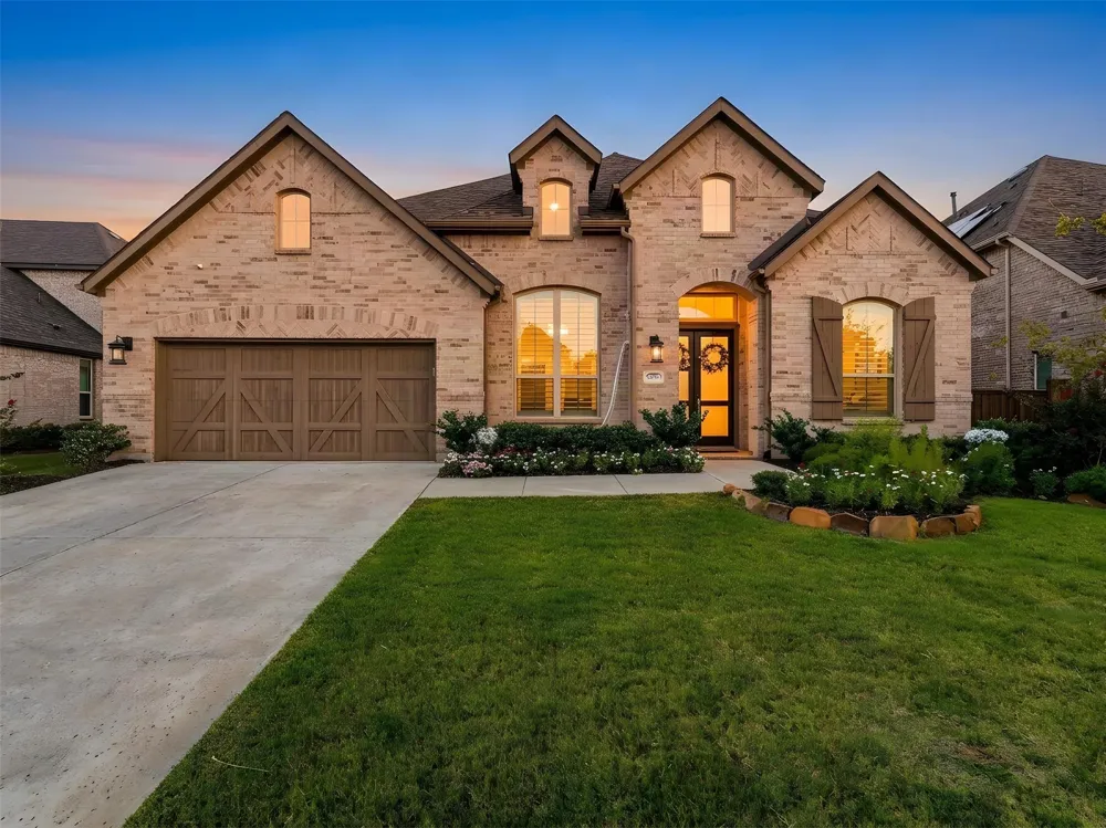 2370 Rainforest Drive Prosper, TX 75078
