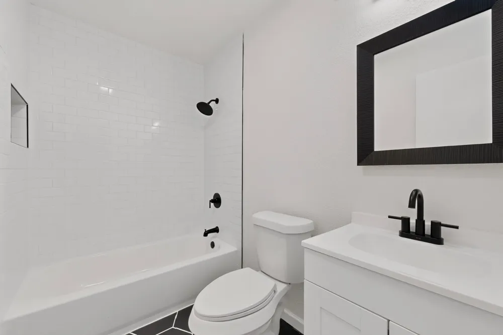 2938 Churchill Way Garland, TX 75044