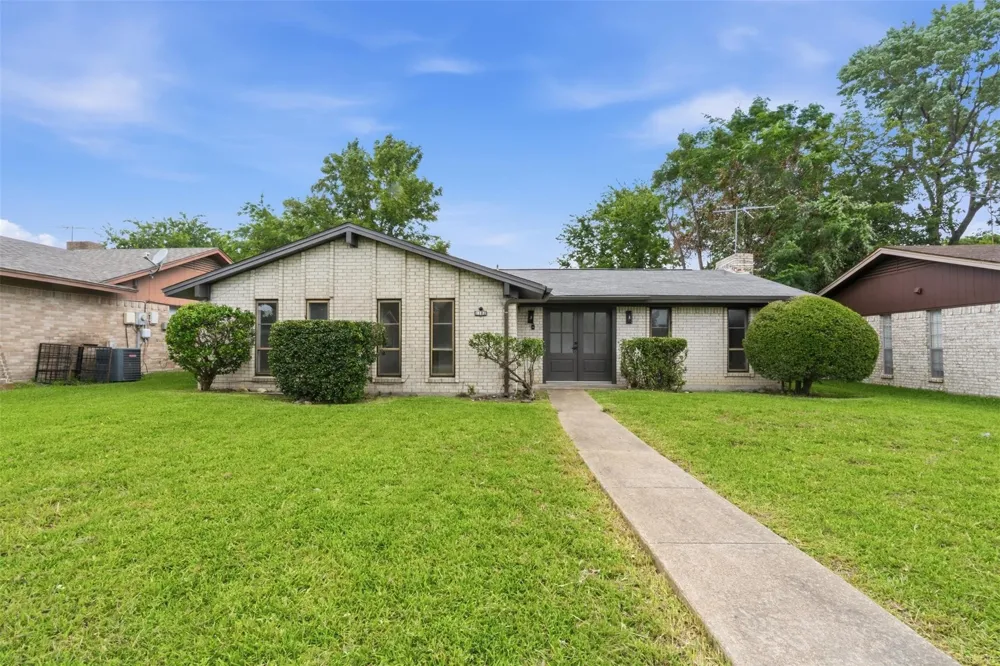 1101 Delores Drive Garland, TX 75040