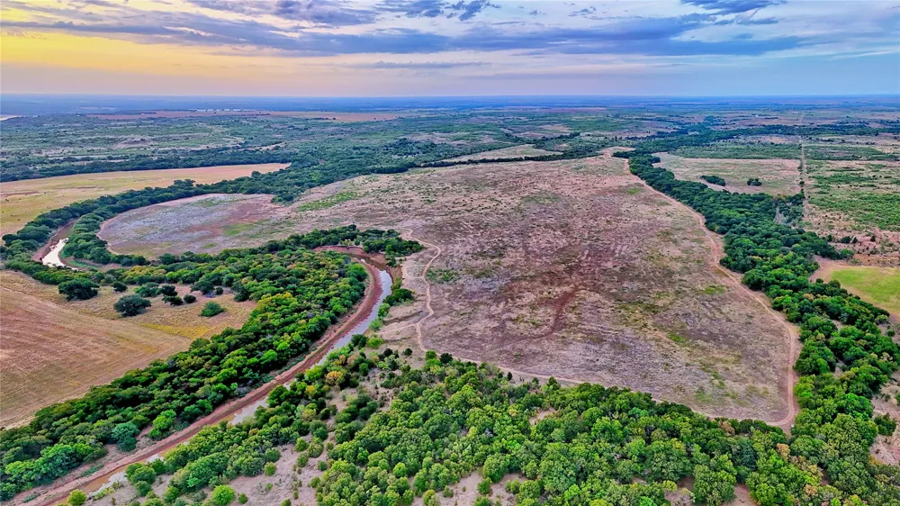 Doss Loop Henrietta, TX 76365