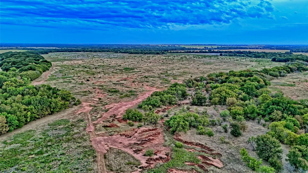 Doss Loop Henrietta, TX 76365