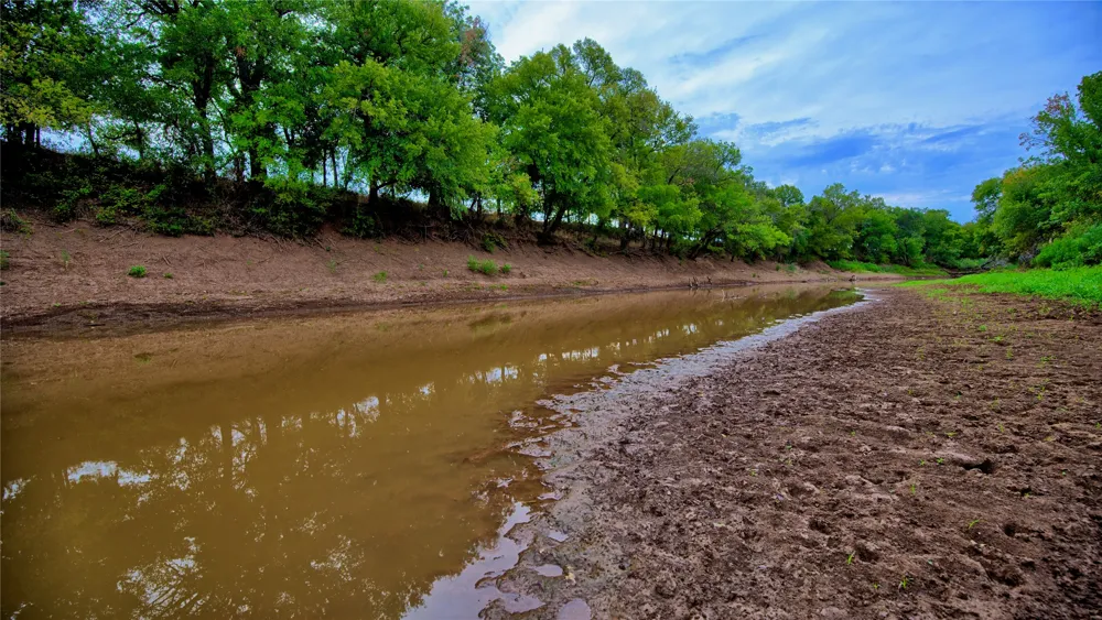 Doss Loop Henrietta, TX 76365