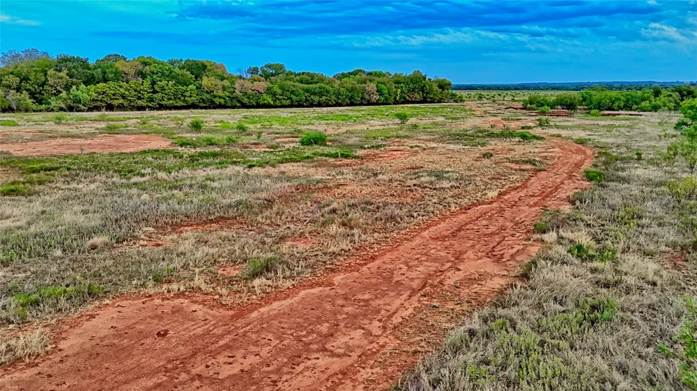 Doss Loop Henrietta, TX 76365