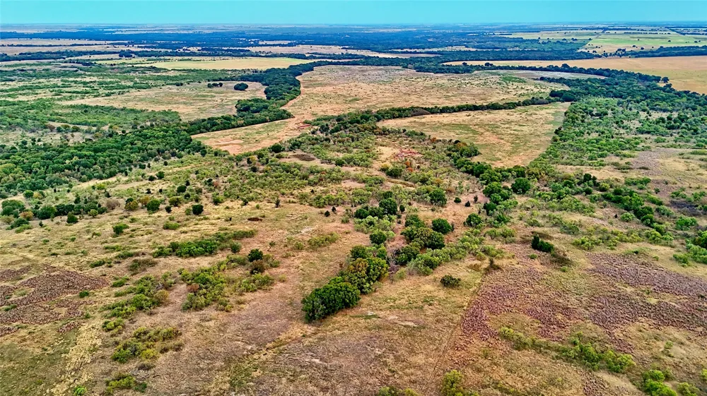 Doss Loop Henrietta, TX 76365