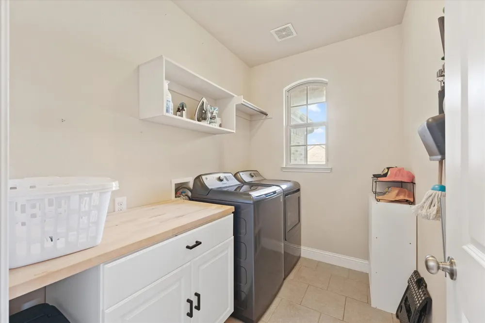 3501 Meadowtrail Lane Denton, TX 76207