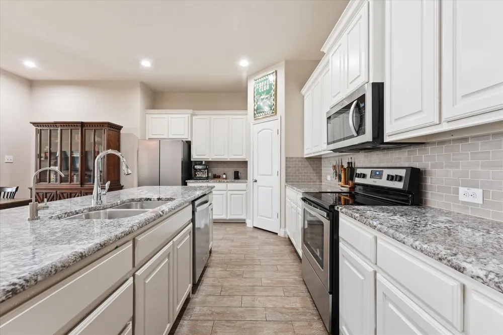 3501 Meadowtrail Lane Denton, TX 76207