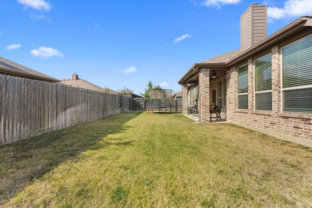 3501 Meadowtrail Lane Denton, TX 76207