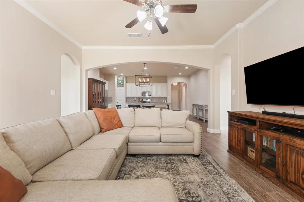 3501 Meadowtrail Lane Denton, TX 76207