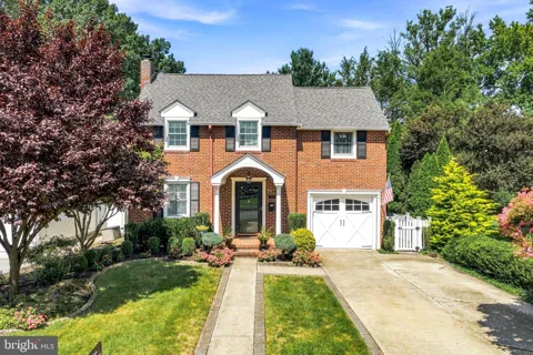 619 W REDMAN AVENUE