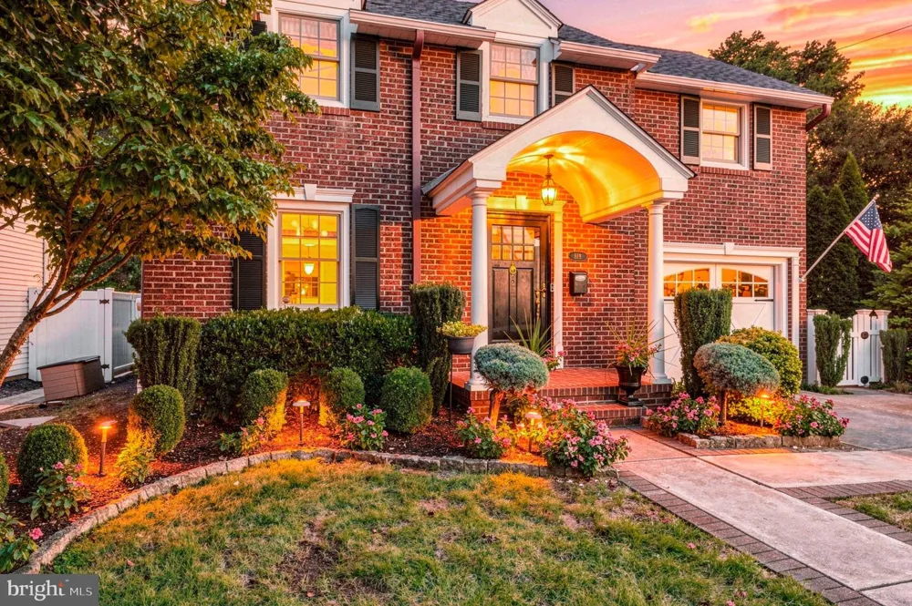 619 W REDMAN AVENUE Haddonfield, NJ 08033