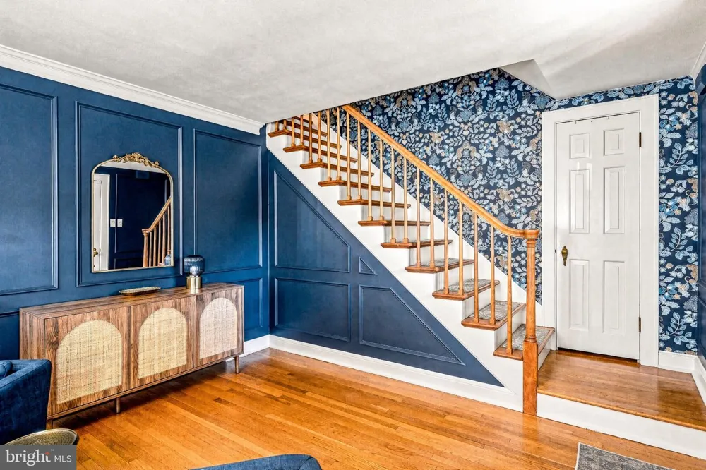 619 W REDMAN AVENUE Haddonfield, NJ 08033