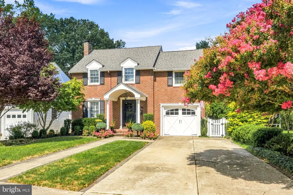 619 W REDMAN AVENUE Haddonfield, NJ 08033