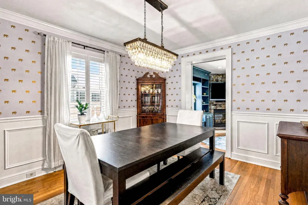 619 W REDMAN AVENUE Haddonfield, NJ 08033