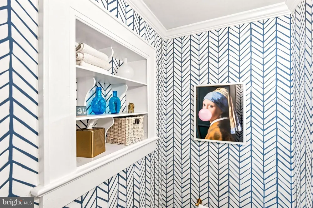 619 W REDMAN AVENUE Haddonfield, NJ 08033