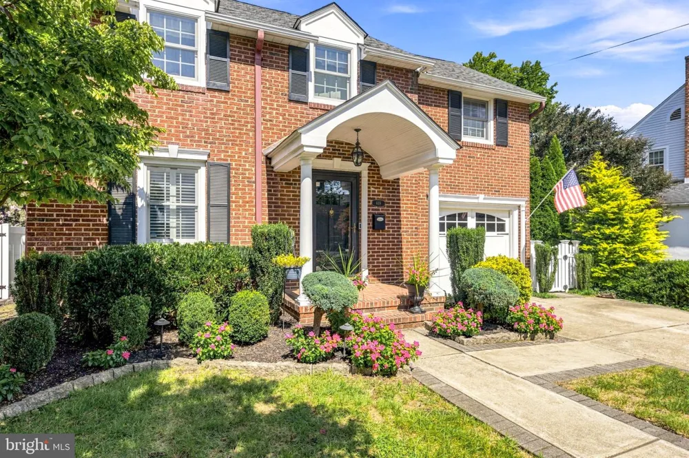 619 W REDMAN AVENUE Haddonfield, NJ 08033