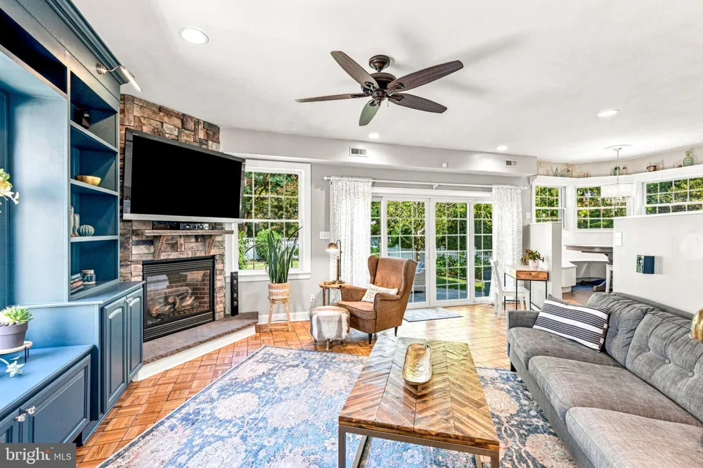 619 W REDMAN AVENUE Haddonfield, NJ 08033