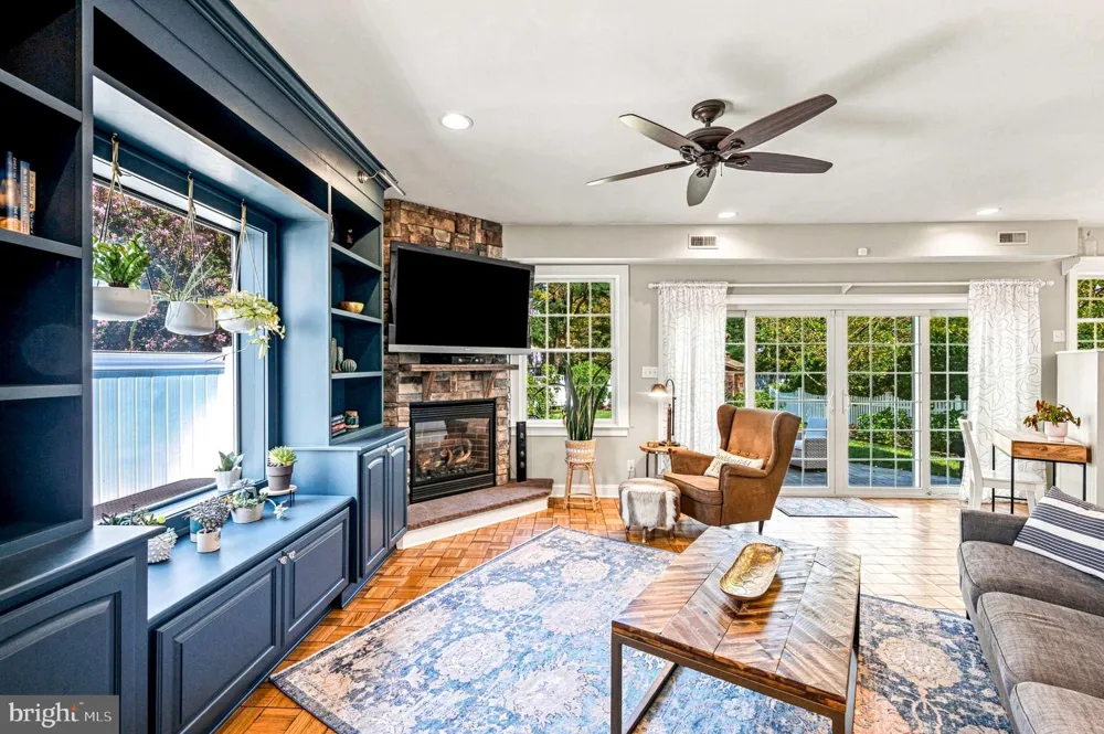 619 W REDMAN AVENUE Haddonfield, NJ 08033