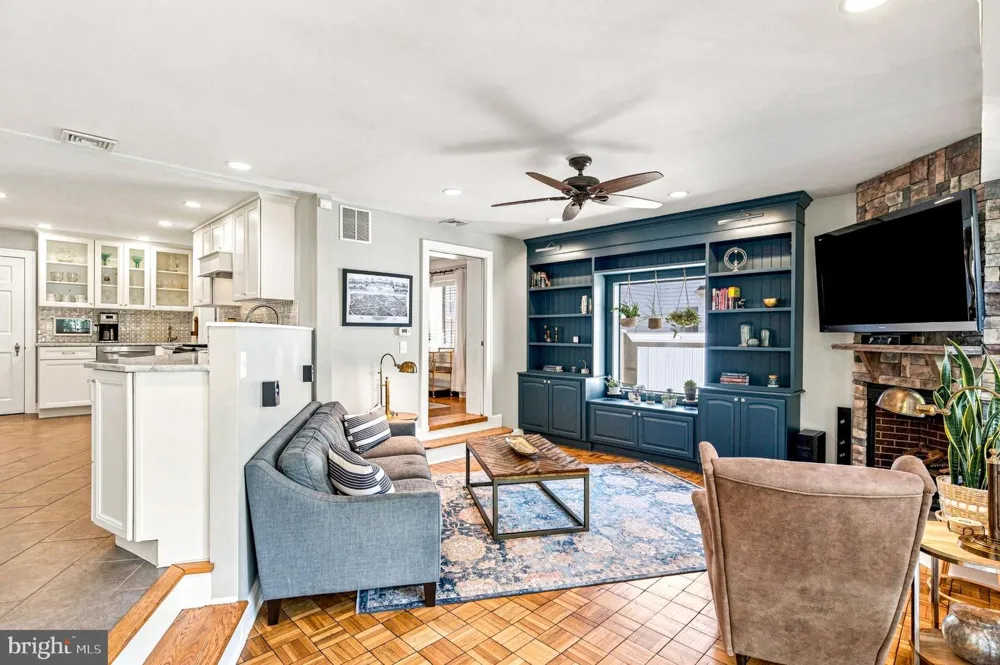 619 W REDMAN AVENUE Haddonfield, NJ 08033