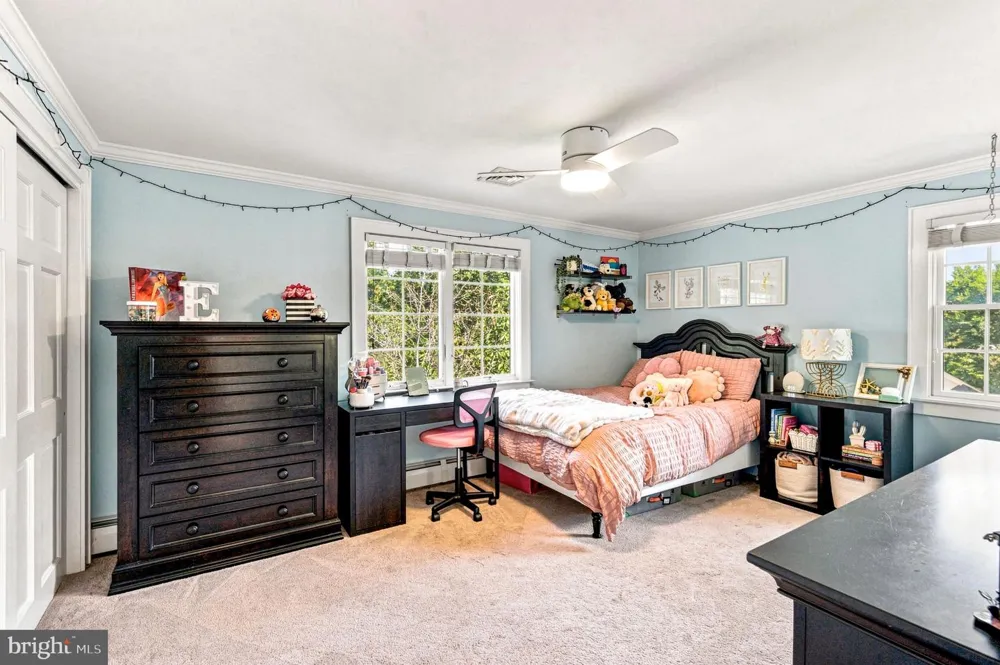 619 W REDMAN AVENUE Haddonfield, NJ 08033