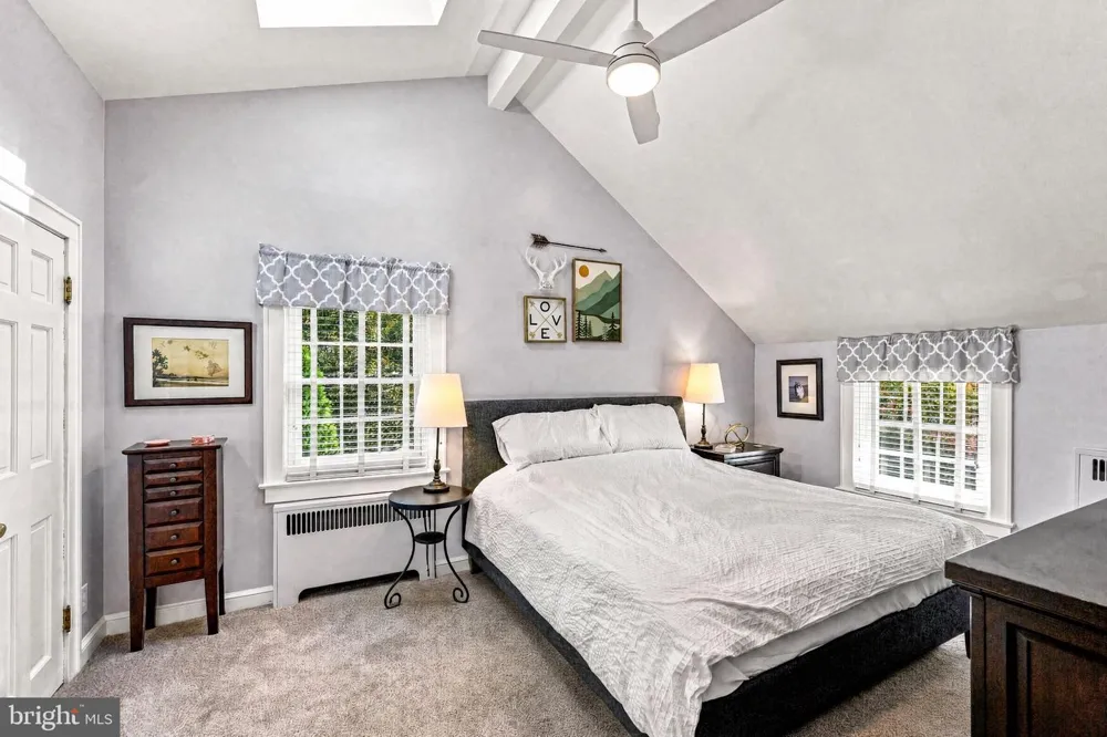 619 W REDMAN AVENUE Haddonfield, NJ 08033