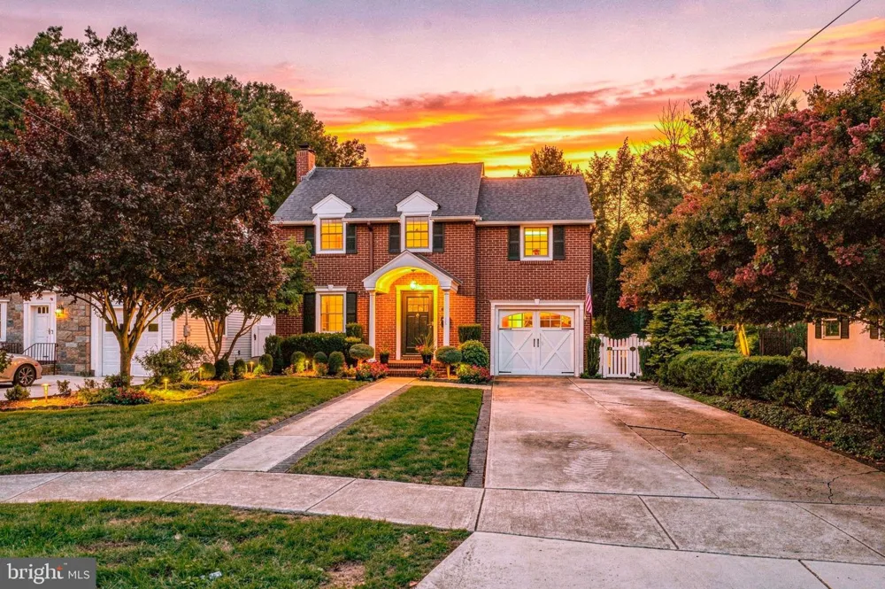 619 W REDMAN AVENUE Haddonfield, NJ 08033