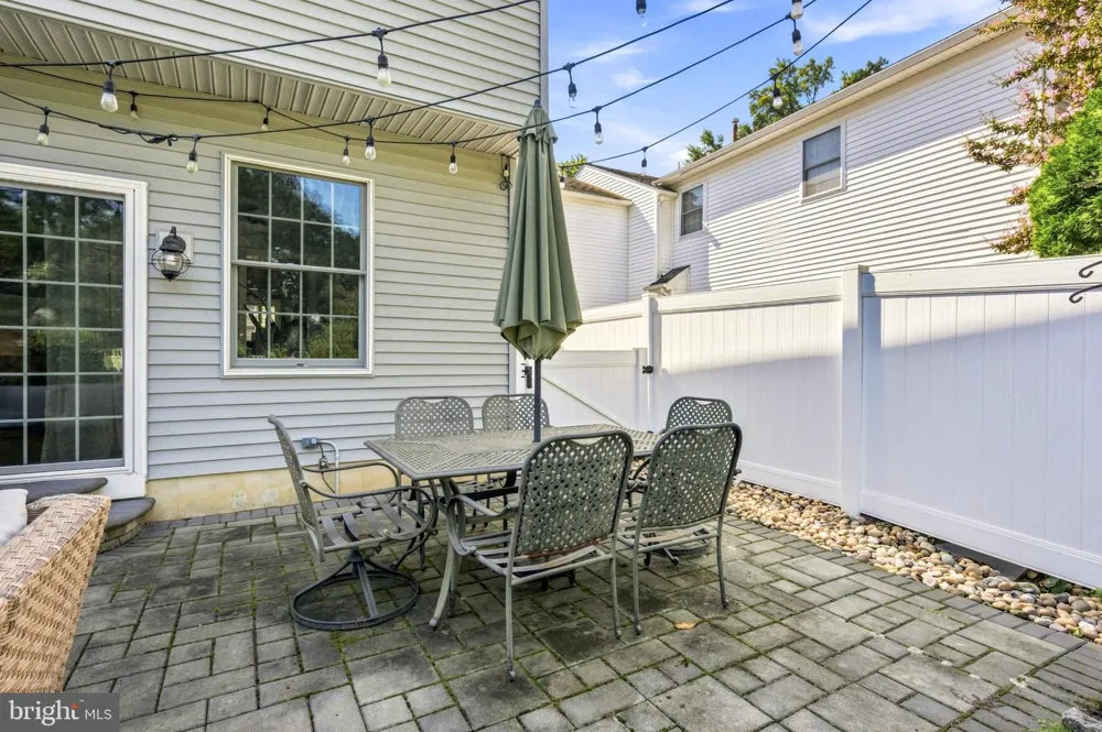 619 W REDMAN AVENUE Haddonfield, NJ 08033