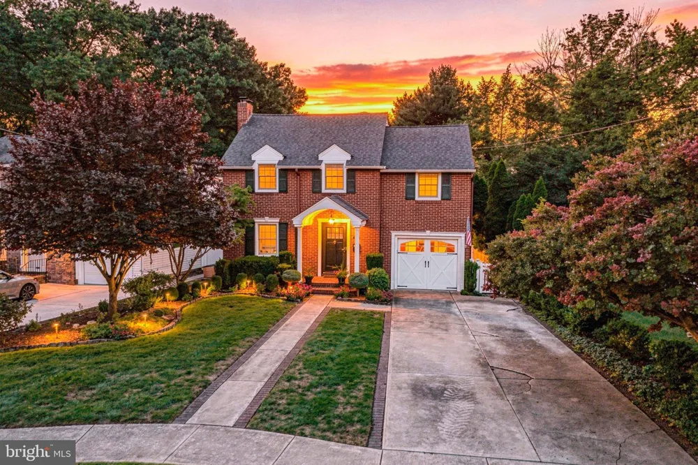619 W REDMAN AVENUE Haddonfield, NJ 08033