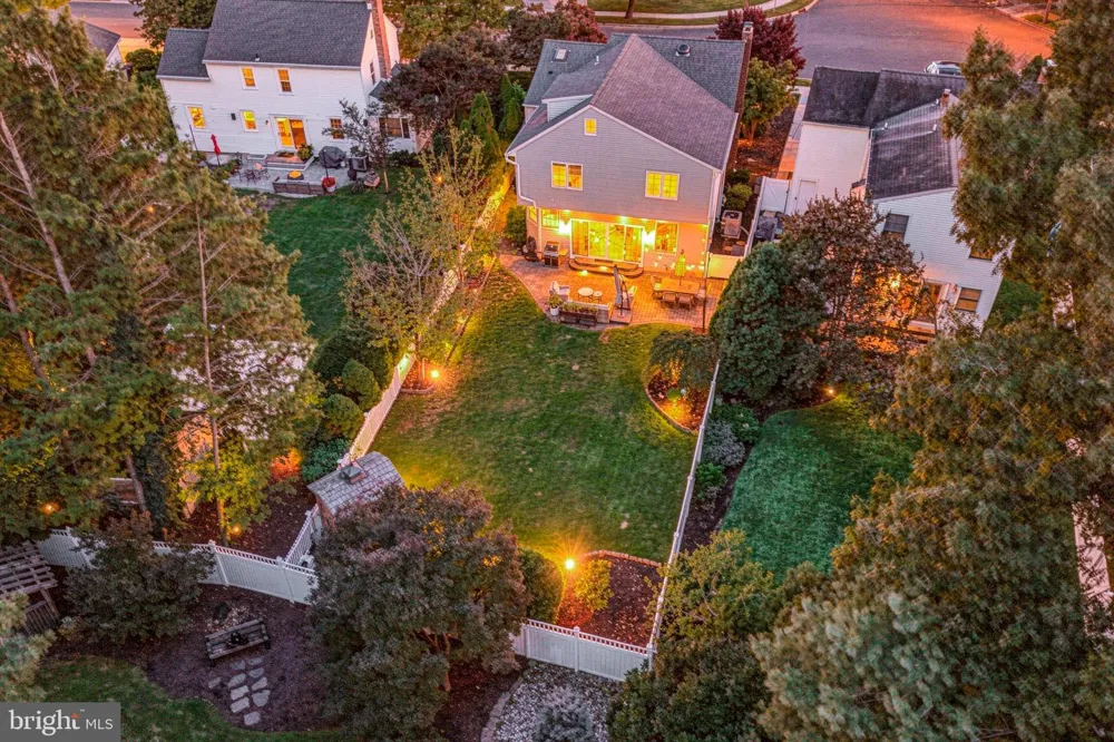 619 W REDMAN AVENUE Haddonfield, NJ 08033