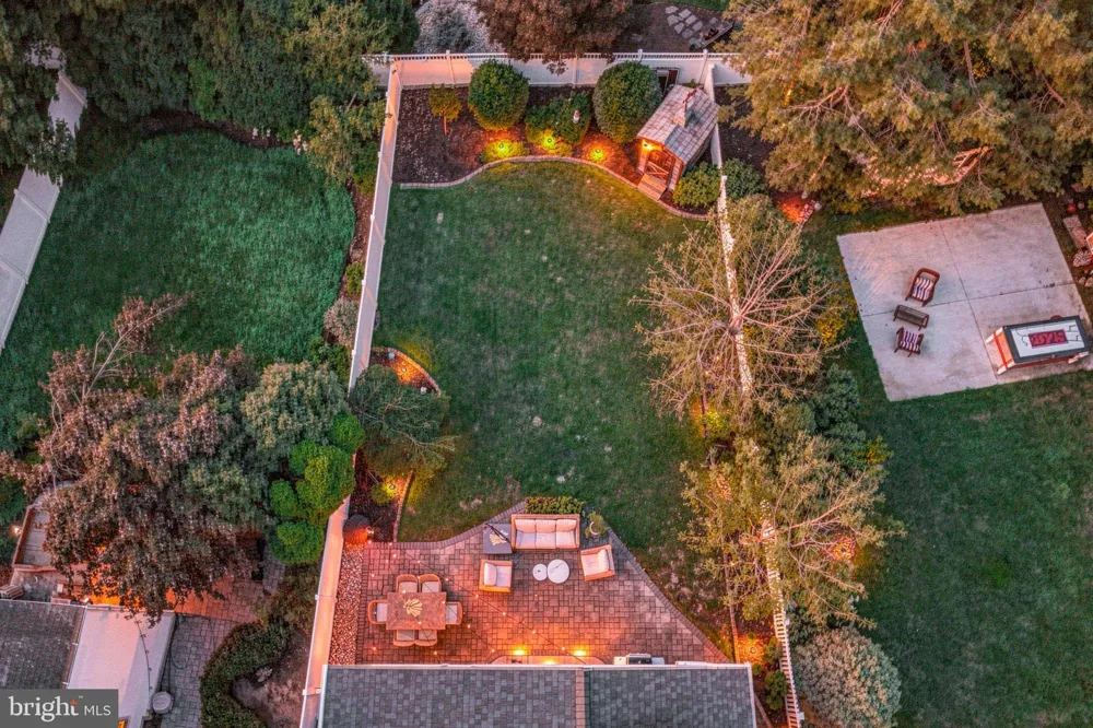 619 W REDMAN AVENUE Haddonfield, NJ 08033